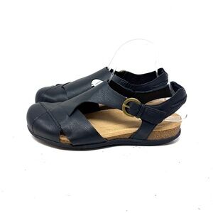 NEW Earth Origins Sandals